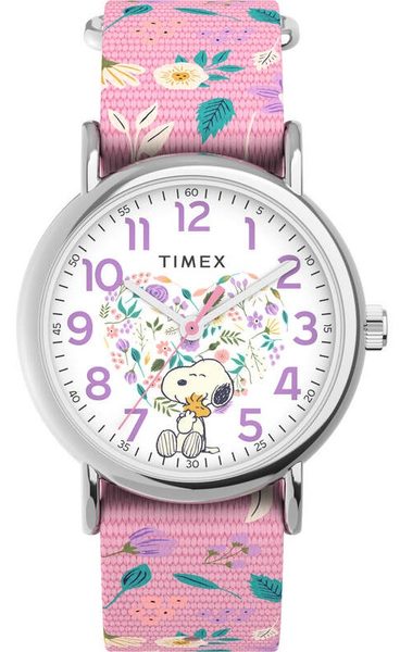 Timex Peanuts® Weekender TW2V778000B