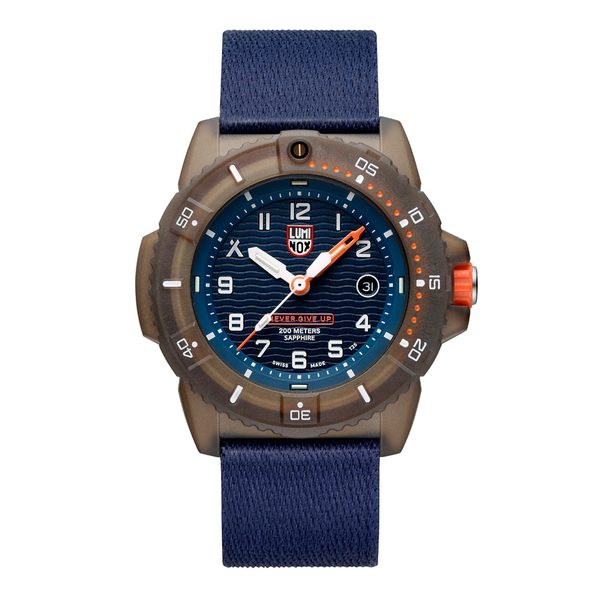 Luminox XB.3703 + 5 let záruka, pojištění a dárek ZDARMA