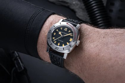 Nivada Grenchen Depthmaster Pacman: Když hodinky „sežerou“ konkurenci