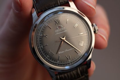 Orient Bambino bez data?! Tohle fanoušci chtěli roky.