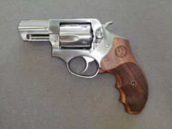 Střenky KSD Ruger SP101 ořech