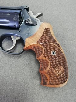 Střenky KSD Smith & Wesson K/L rám round butt ořech