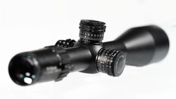 Puškohled Element Optics Titan 5-25x56 FFP APR-1C MRAD