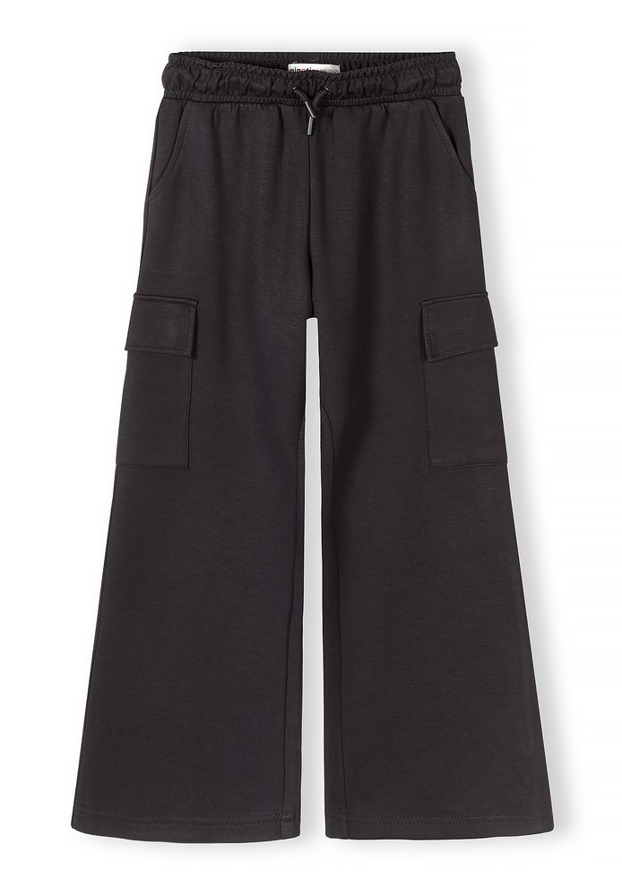 Dievčenské široké cargo tepláky s elastickým pásom a sťahovacou šnúrkou Minoti 30SCUBA157 čierne - 158/164 | 13/14let