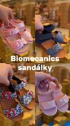 Na našem e-shopu pidilidi.cz najdete sandálky značky Biomecanics v mnoha druzích, barvách a velikostech 25–34. Vyberte dětem po