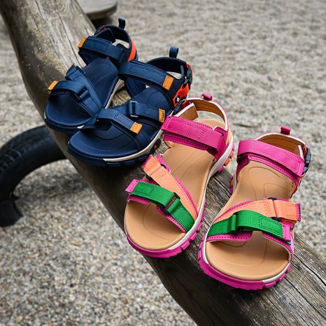 DIEVČENSKÉ SANDÁLE BUGGA RAZO PINK - RUŽOVÉ