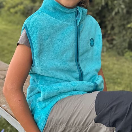 VESTA DĚTSKÁ CHLUPATÁ SE STOJÁČKEM, PIDILIDI, PD1140-15, TYRKYSOVÁ