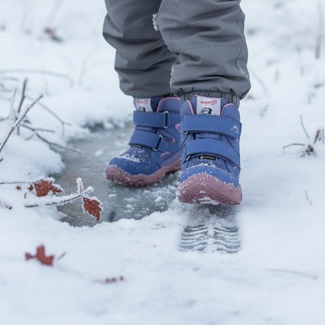 DĚTSKÉ ZIMNÍ BOTY GLACIER GTX, SUPERFIT, 1-009221-8030, FIALOVÁ