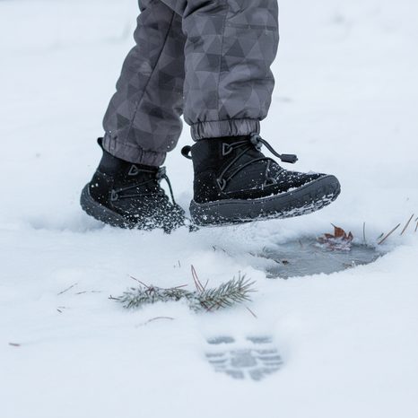 DĚTSKÉ CELOROČNÍ BAREFOOT BOTY TEX TRACK BLACK FRODDO G3110257-2 - ČERNÁ