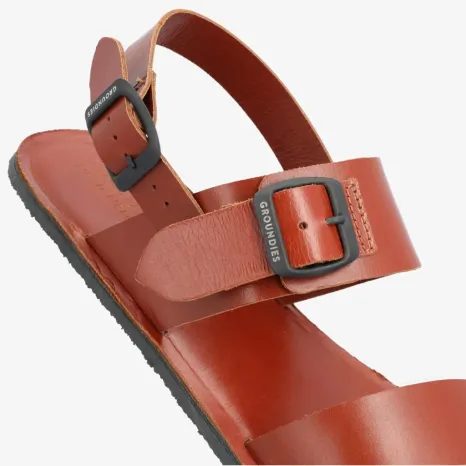 SANDALE PENTRU FEMEI DESCULȚE GROUNDIES KOS COGNAC, MARO