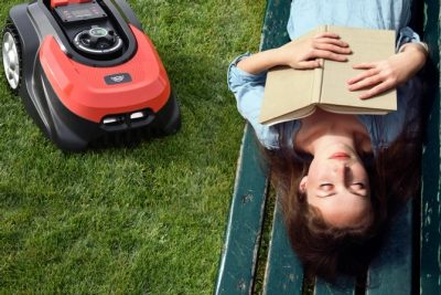 UWAGA! Roboty koszące uzależniają!