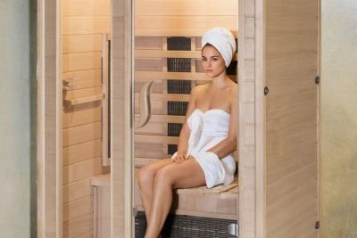 Zalety sauny na podczerwień: Pozytywny wpływ na organizm i łatwy montaż w mieszkaniu