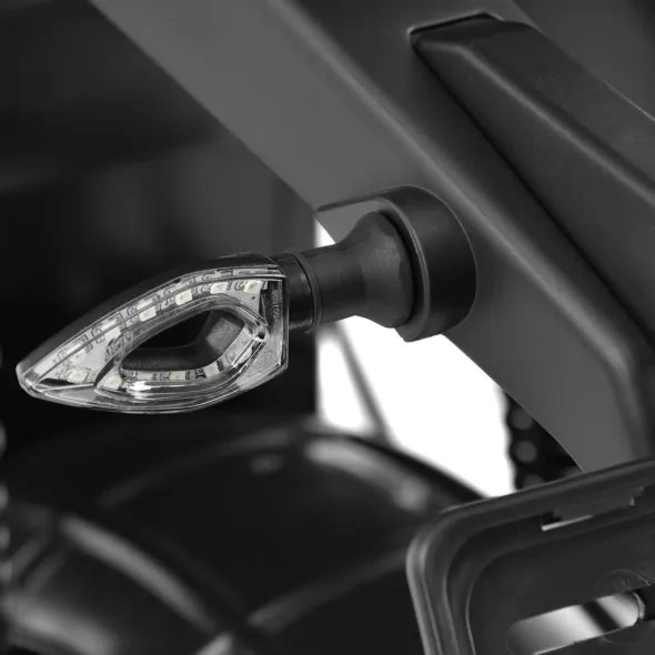 SKUTER ELEKTRYCZNY - HECHT EQUIS BLACK