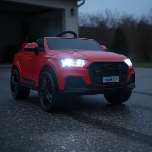 Akkumulátoros gyerek autó Audi Q7 piros
