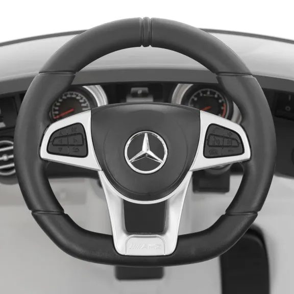 Akkumulátoros gyerek autó Mercedes benz GLC63S fehér
