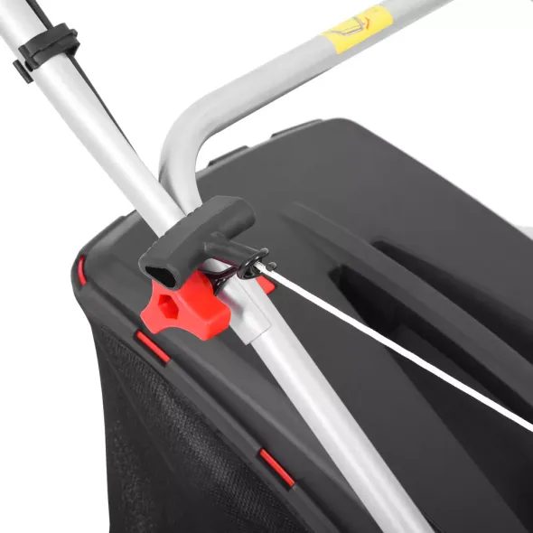 HECHT 543 - BENZINMOTOROS FŰNYÍRÓ