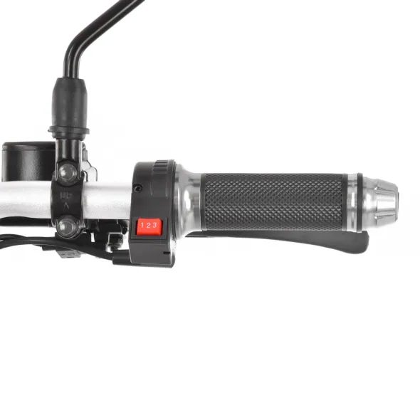 HECHT COCIS RED - AKKUMULÁTOROS ROBOGÓ PIROS