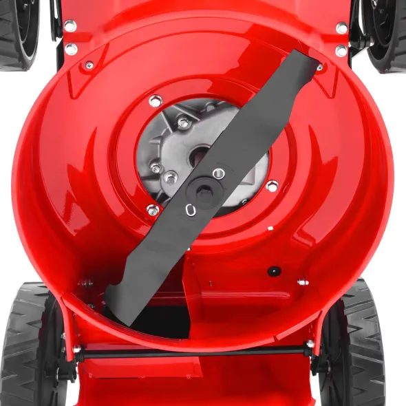 HECHT 543 - BENZINMOTOROS FŰNYÍRÓ