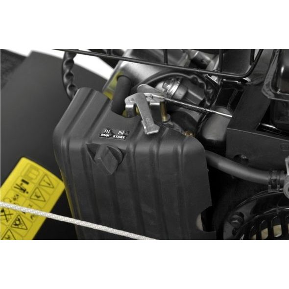 HECHT 5654 - BENZINES GYEPSZELLŐZTETŐ