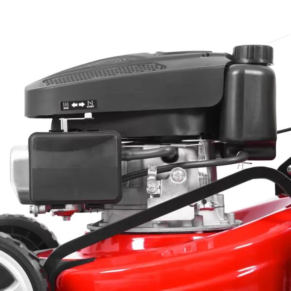 HECHT 543 - BENZINMOTOROS FŰNYÍRÓ