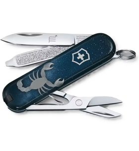 NŮŽ VICTORINOX CLASSIC SD ZODIAC EXCLUSIVE EDITION SCORPIO 0.6223.2SCO - KAPESNÍ NOŽE - PŘÍSLUŠENSTVÍ