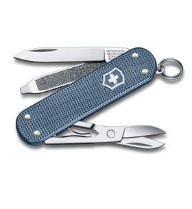 NŮŽ VICTORINOX CLASSIC SD ALOX 2026 LIMITED EDITION GLACIAL BLUE 0.6221.L26 - KAPESNÍ NOŽE - PŘÍSLUŠENSTVÍ