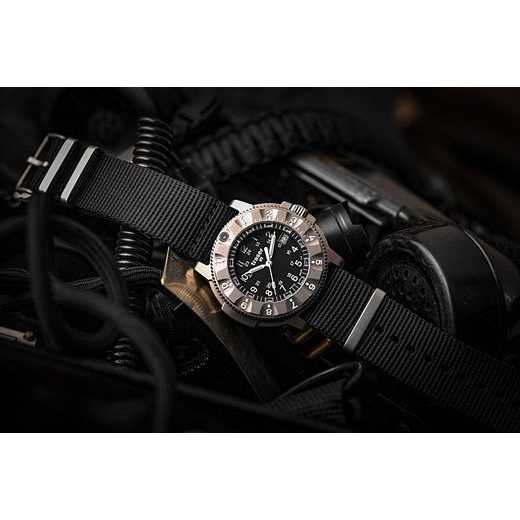 TRASER P65 TACTICAL MISSION TITANIUM NATO - TACTICAL - HODINKY