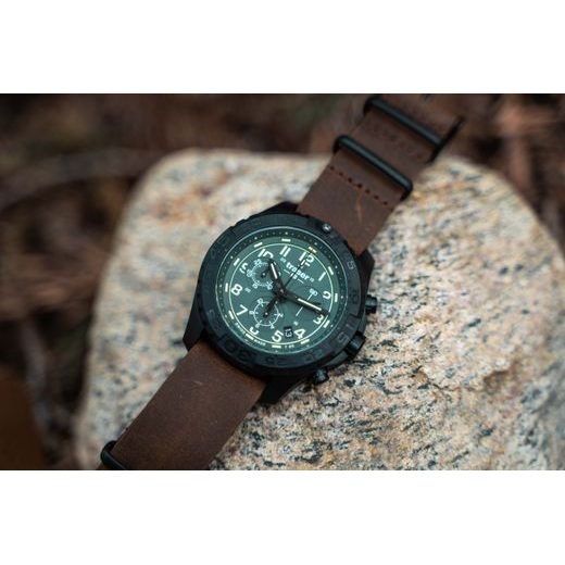 TRASER P96 OUTDOOR PIONEER EVOLUTION CHRONO GREEN KŮŽE - SPORT - HODINKY