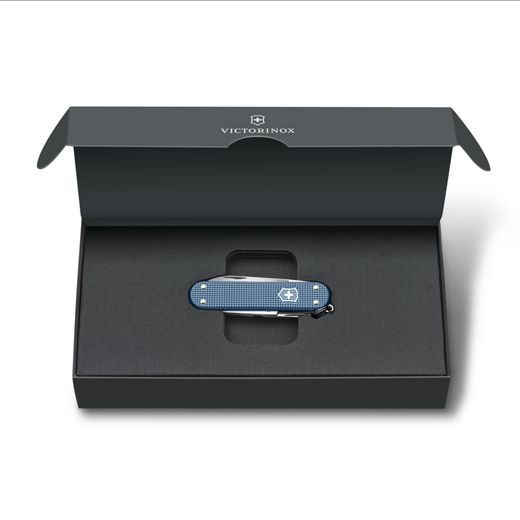 NŮŽ VICTORINOX CLASSIC SD ALOX 2026 LIMITED EDITION GLACIAL BLUE 0.6221.L26 - KAPESNÍ NOŽE - PŘÍSLUŠENSTVÍ