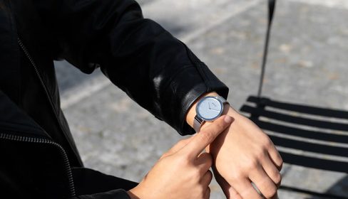 Bering Classic 12034‑000: Dámská elegance v té nejčistší podobě