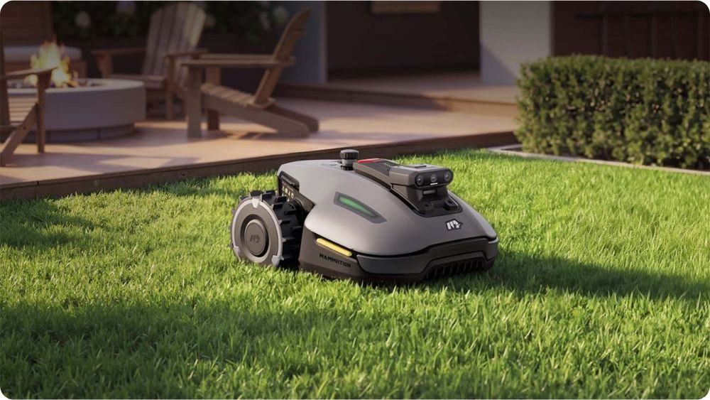 Robotická sekačka Mammotion YUKA 2 mini 800 při sečení trávníku