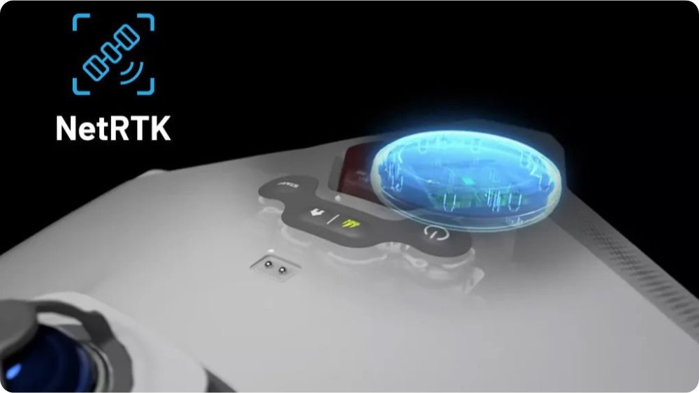 Síťové RTK (NetRTK) – detail robotické sekačky Mammotion