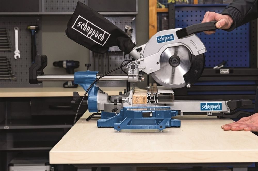 kvalitní pokosová pila značky Scheppach