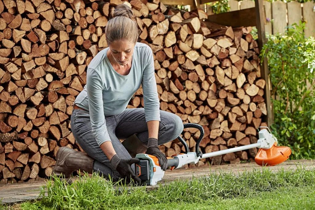 Akumulátorový vyžínač STIHL FSA 57