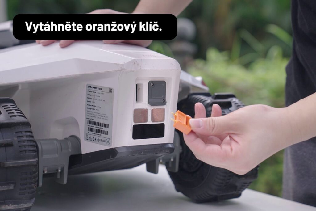 LUBA 2 AWD oranžový klíč