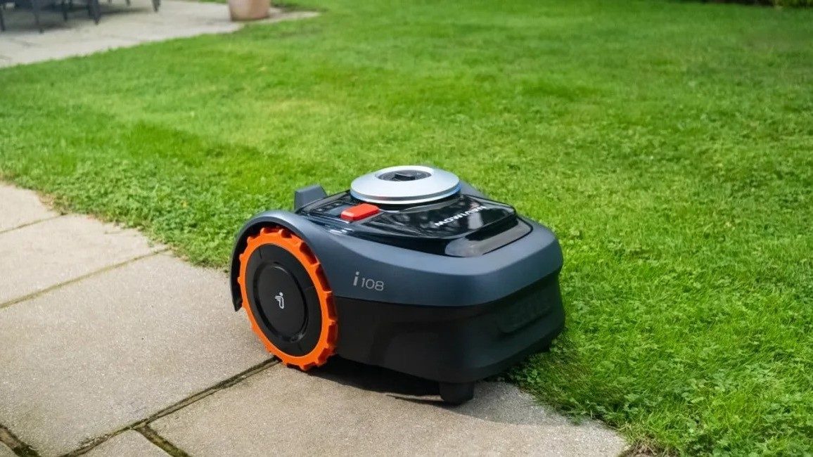 Robotická sekačka Segway Navimow i108E