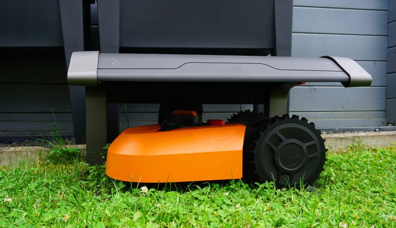 Parkujte svou robotickou sekačku chytře