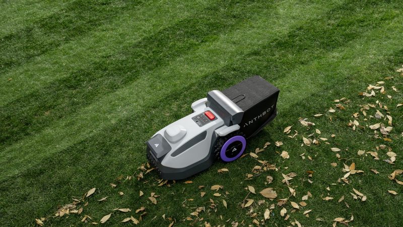 ANTHBOT rozšiřuje nabídku robotických sekaček o řady N a M Series