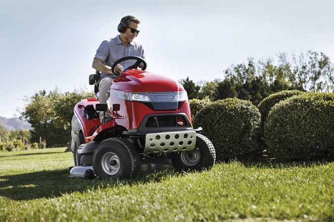 Dárek k zahradním traktorům: Aku minipila STIHL GTA 26 SET zdarma!