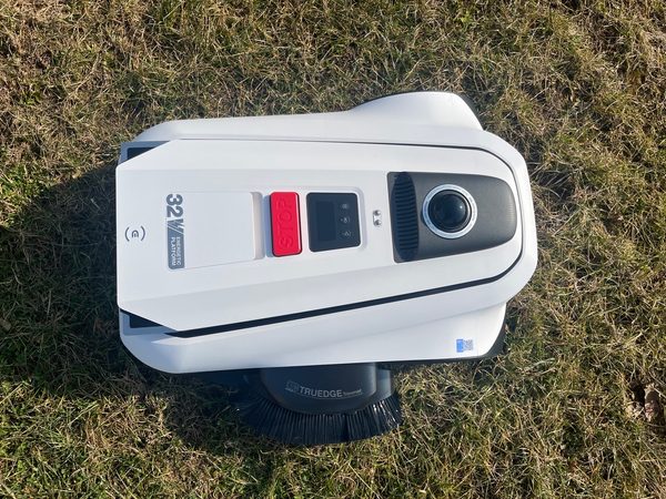 Test ECOVACS GOAT A1600 LiDAR PRO: Prémiová sekačka s integrovaným dožínačem