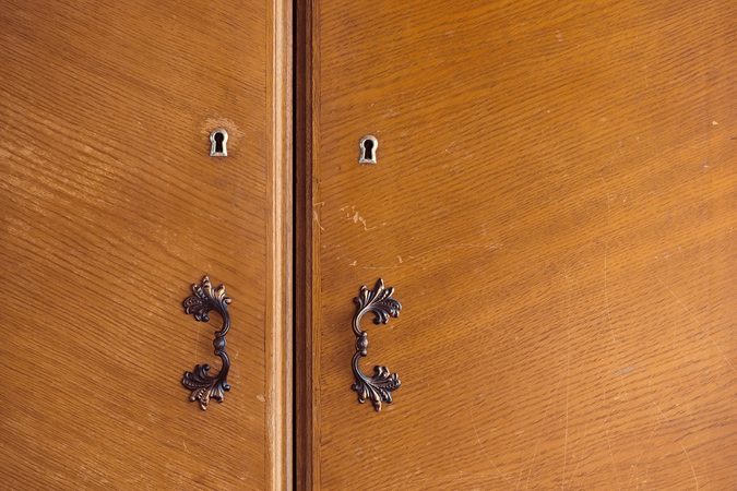 Renovace staré almary po babičce