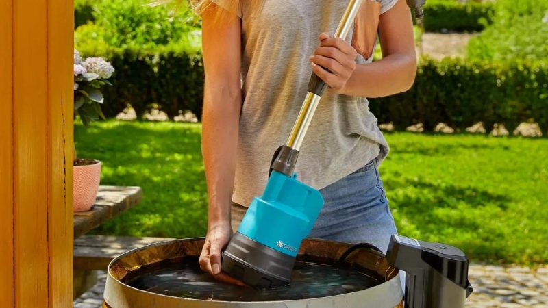 Nejlepší čerpadla do sudu na dešťovou vodu a zalévání zahrady