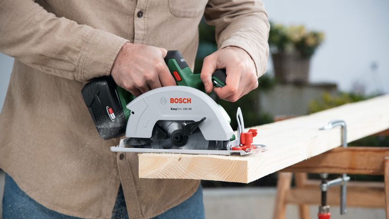 Jak vybrat pilu na dřevo - typy a jejich využití