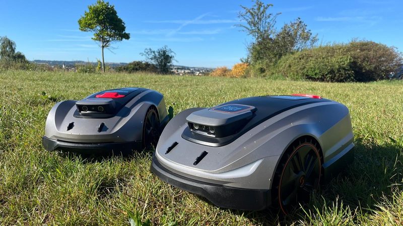 Recenze robotických sekaček Sunseeker: Jak na nás zapůsobily?