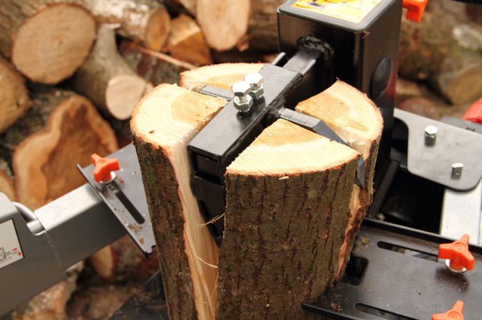 Jarabák vybírá: Nejlepší štípačky na dřevo pro rychlou přípravu paliva