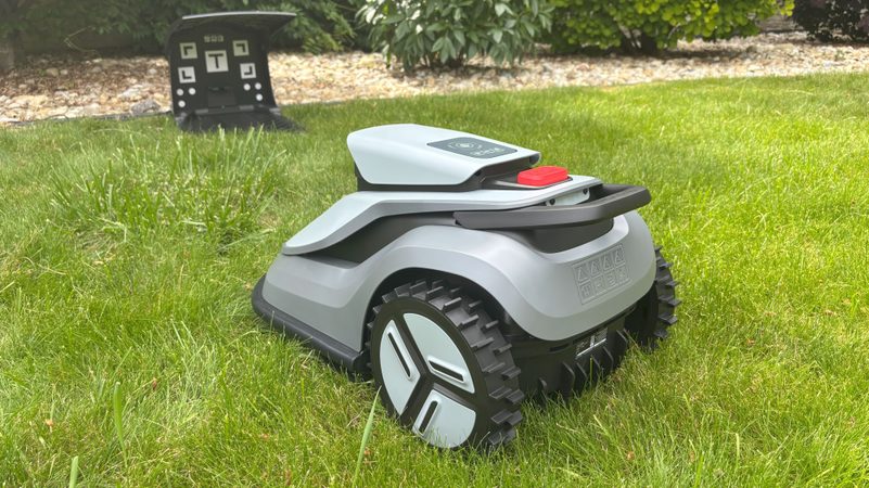 Bezdrôtové robotické kosačky – recenzie a testy
