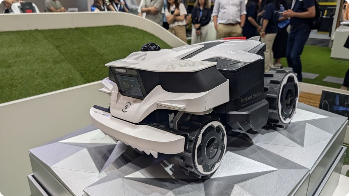 Robotická sekačka Ecovacs na veletrhu spoga+gafa