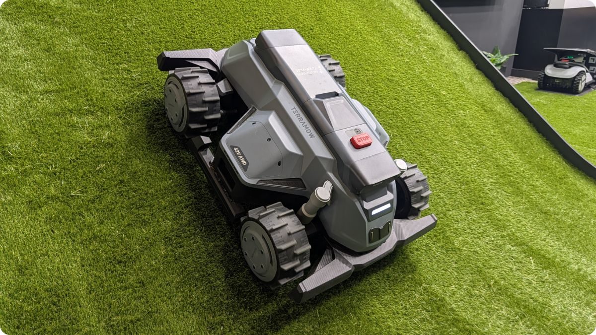 Robotická sekačka TerraMow X AWD na veletrhu spoga+gafa