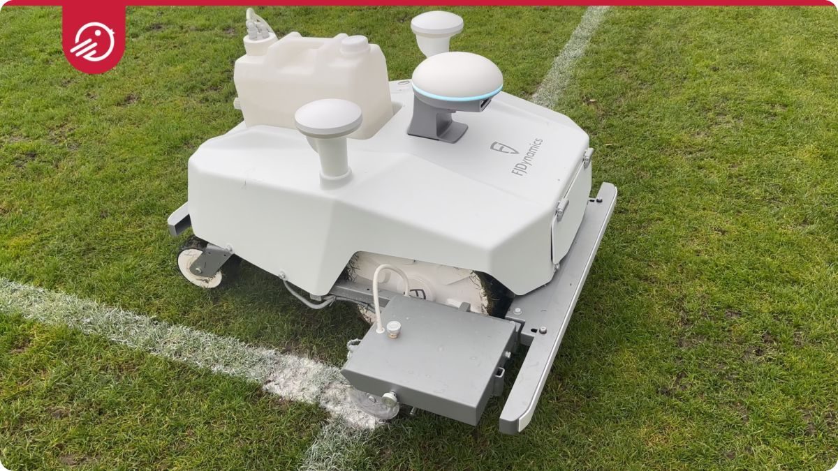 Test robotické lajnovačky FJD RLM01 v reálném prostředí