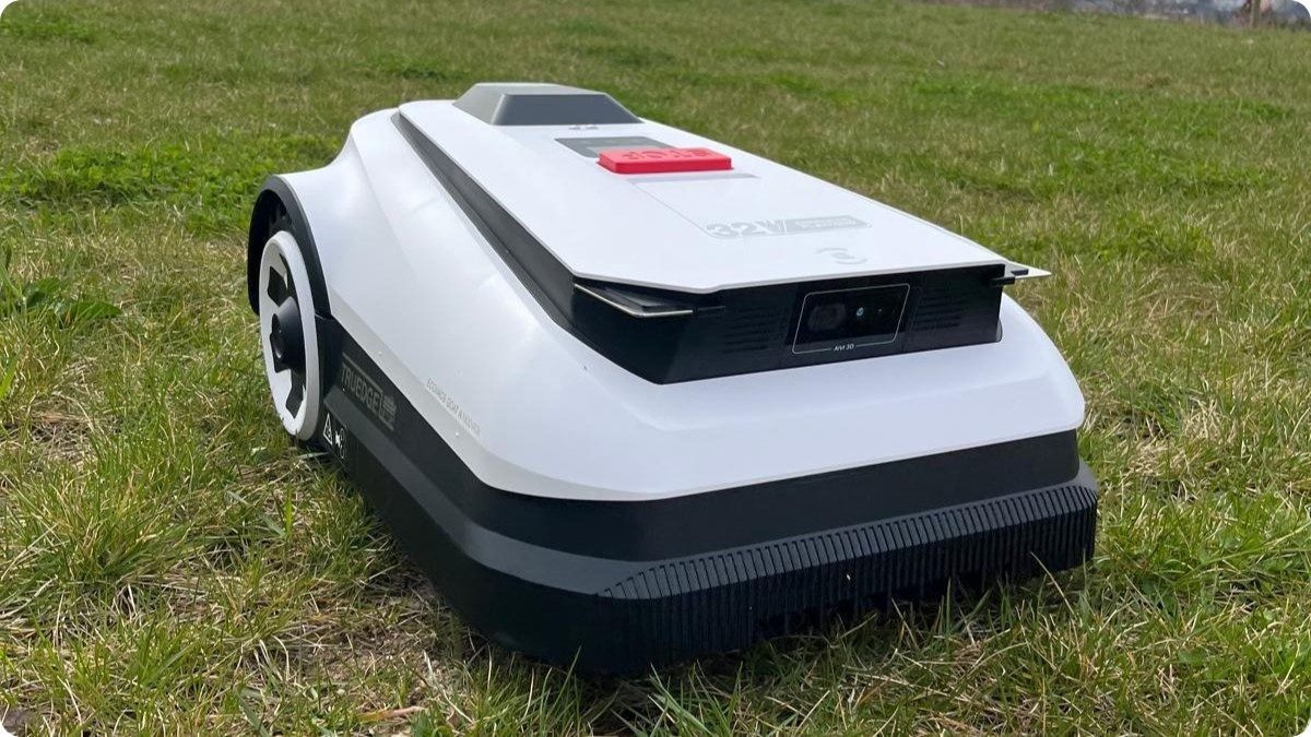 Robotická sekačka ECOVACS GOAT A1600 RTK